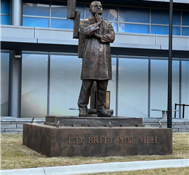 Install Foundation & Pedestal for Dr. Britt Statue, EVMS